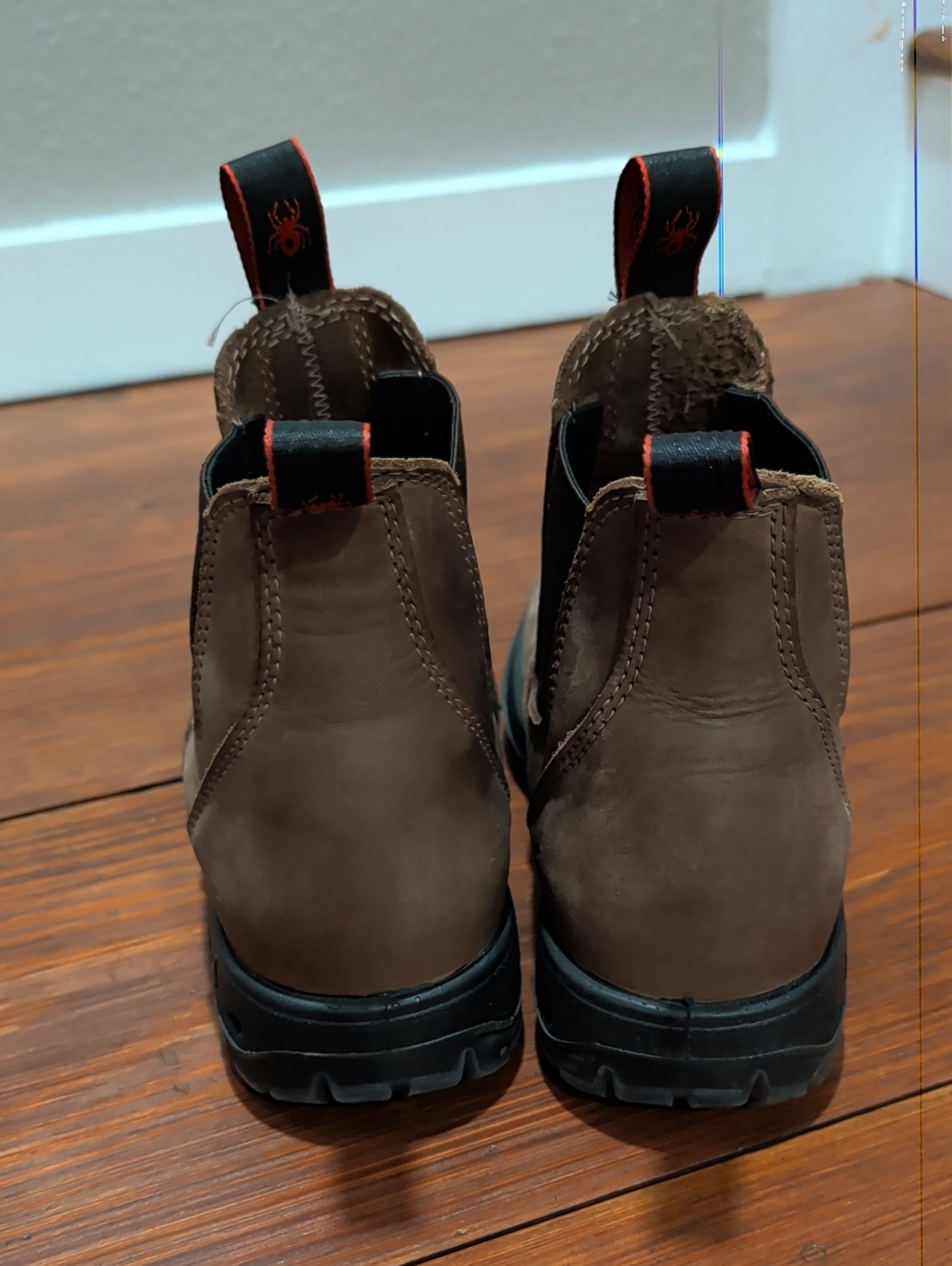 Redback Chelsea Work Boots - Picture 2 of 10